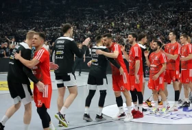 EL postavila pitanje koje zanima sve u Srbiji: "Hoće li se više gledati Partizan ili Zvezda?"